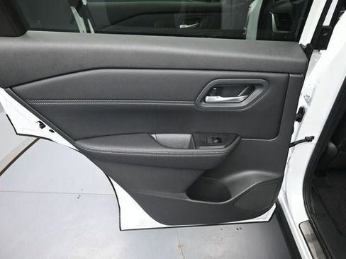 New 2026 Nissan Rogue Dark Armor AWD/4WD image 25