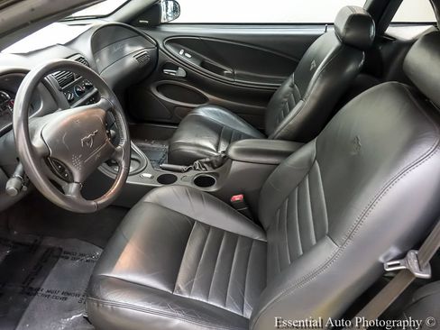 Used 2001 Ford Mustang GT RWD image 9