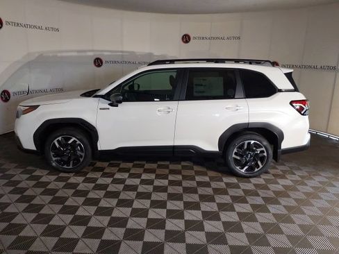 Used 2026 Subaru Forester Premium AWD/4WD image 10