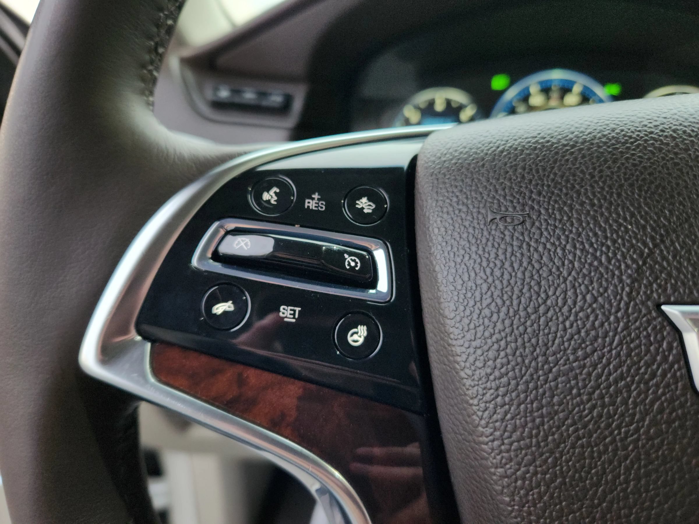 Used 2015 Cadillac Escalade Premium AWD/4WD image 10