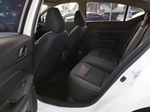 Used 2023 Nissan Altima 2.5 S image 18