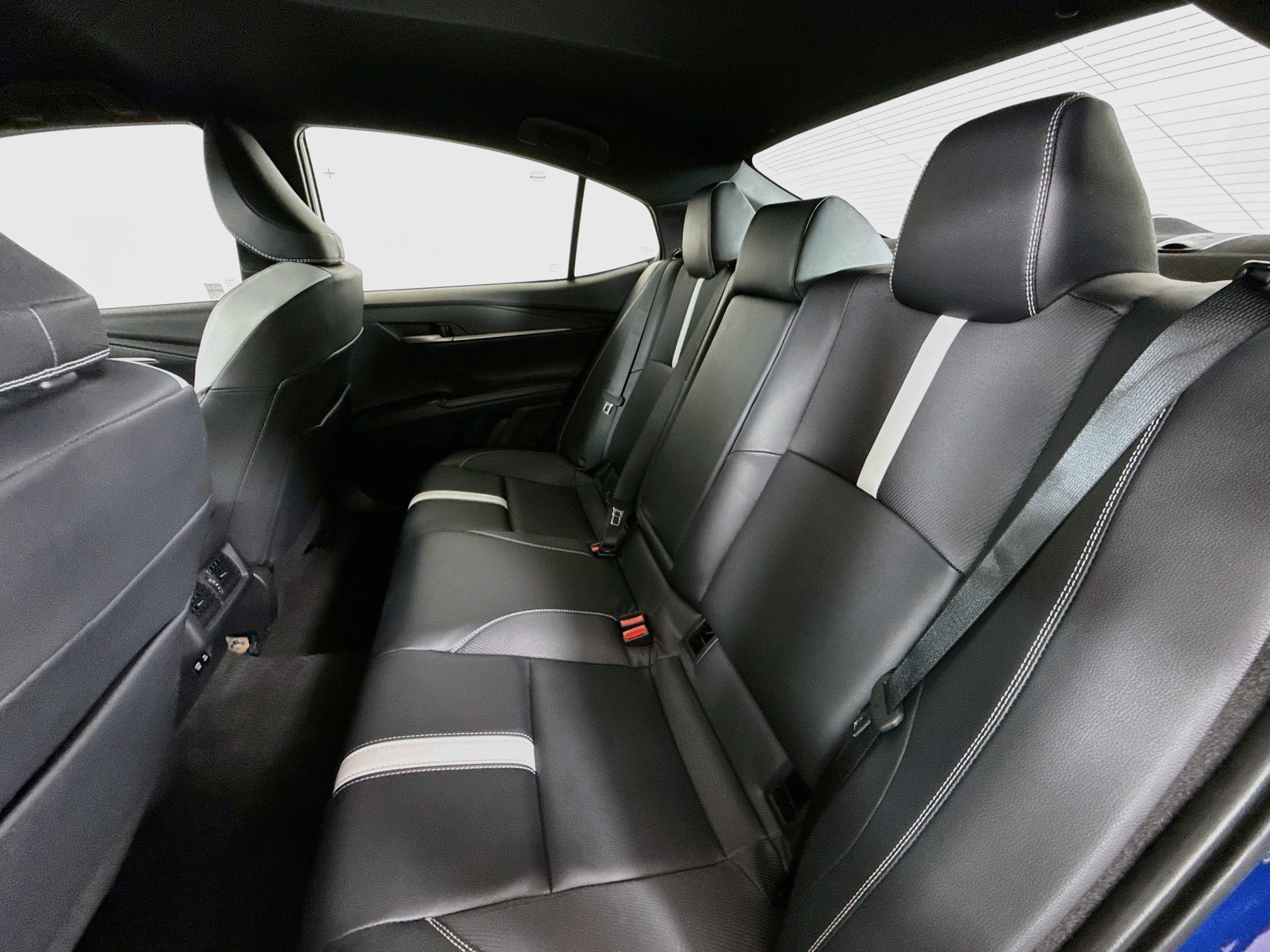 Used 2025 Toyota Camry SE FWD image 20