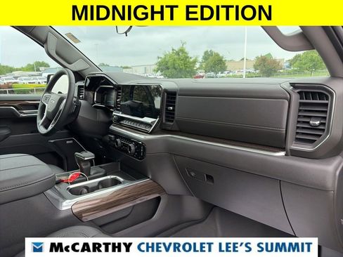 Used 2026 Chevrolet Silverado 1500 LT Trail Boss w/ LT Trail Boss Premium Package AWD/4WD image 35