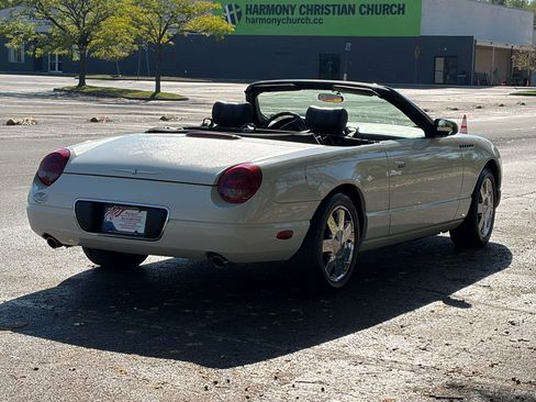 Used 2002 Ford Thunderbird Deluxe RWD image 8