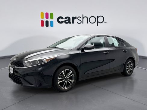Used 2022 Kia Forte LXS w/ LXS Technology Package FWD image 1