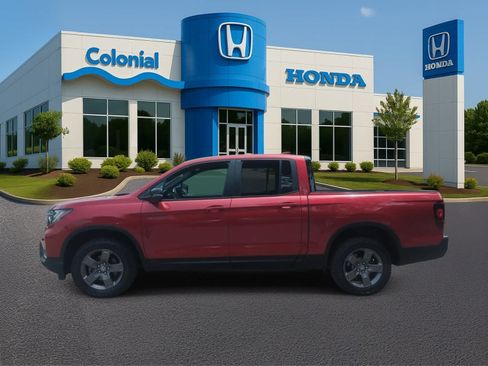 Used 2024 Honda Ridgeline TrailSport image 3