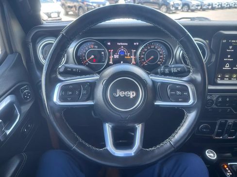 Used 2022 Jeep Wrangler Unlimited Sahara w/ Cold Weather Group AWD/4WD image 14