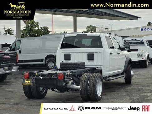 New 2026 RAM 5500 Tradesman w/ Chrome Appearance Group AWD/4WD image 4