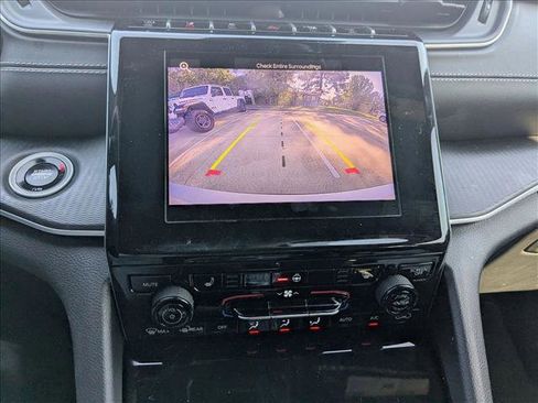 Certified 2024 Jeep Grand Cherokee L Altitude image 13