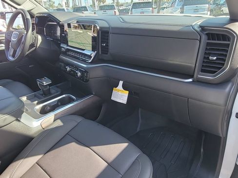 Used 2026 GMC Sierra 1500 SLT w/ SLT Premium Package AWD/4WD image 30