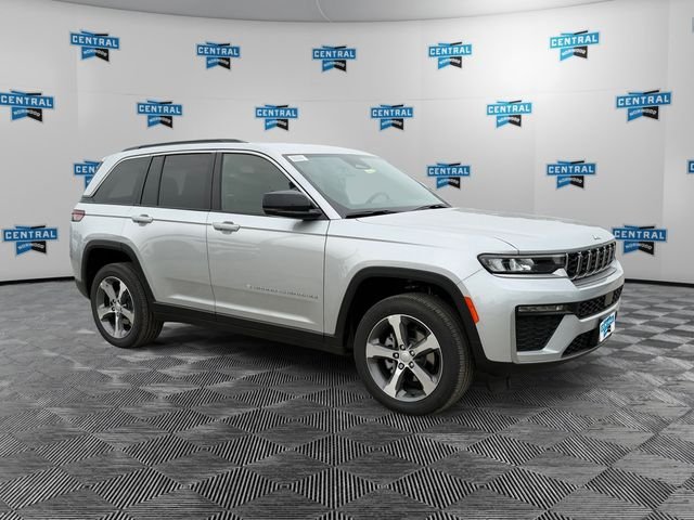 New 2026 Jeep Grand Cherokee Limited AWD/4WD image 7