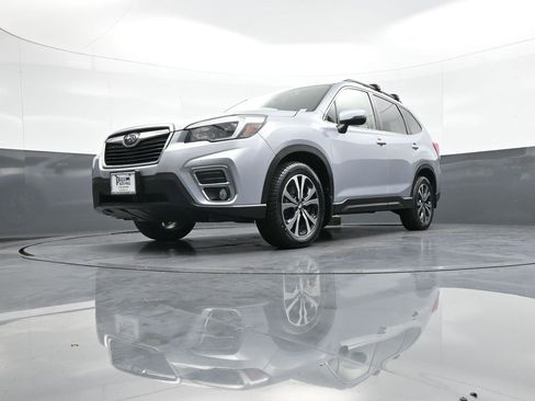 Used 2021 Subaru Forester Limited image 26