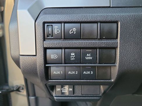 Used 2024 Toyota Tacoma TRD Sport image 22