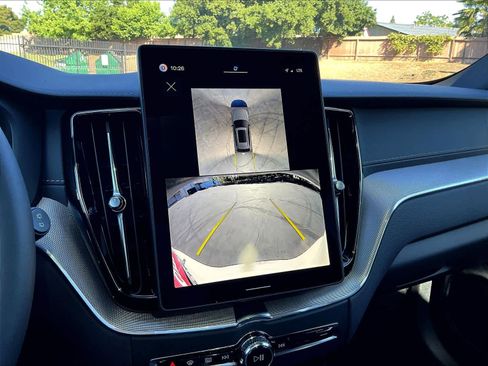 New 2026 Volvo XC60 T8 Ultra w/ Climate Package image 20