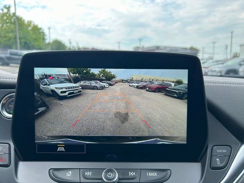Used 2026 Chevrolet Blazer LT FWD image 16