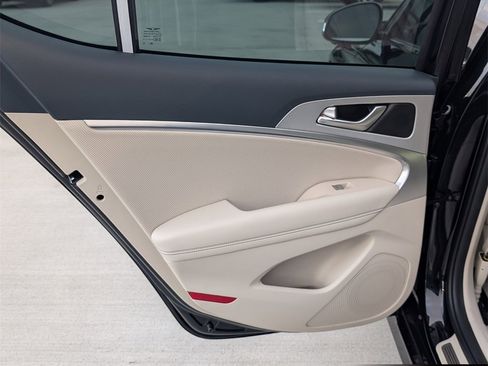 New 2026 Genesis G70 2.5T Prestige image 23