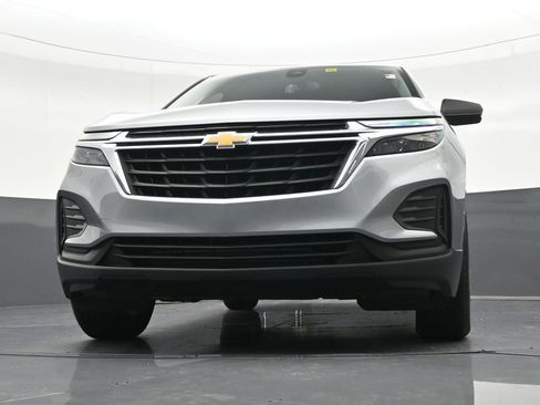 Used 2024 Chevrolet Equinox LS FWD image 30