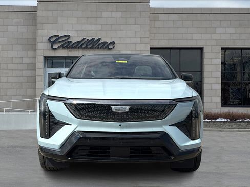 New 2026 Cadillac Optiq Sport 2 w/ LPO, Floor Liner Package image 7