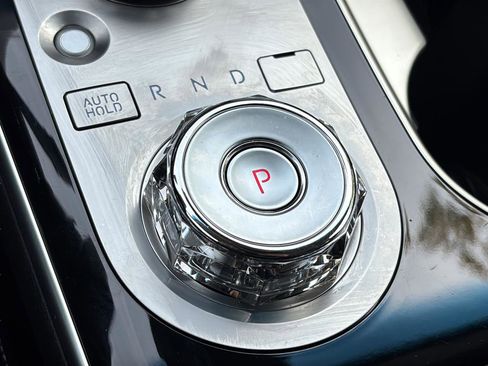 Certified 2026 Genesis GV70 2.5T AWD/4WD image 30