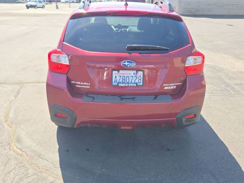 Used 2016 Subaru Crosstrek 2.0i Premium w/ Popular Package #2 AWD/4WD image 4