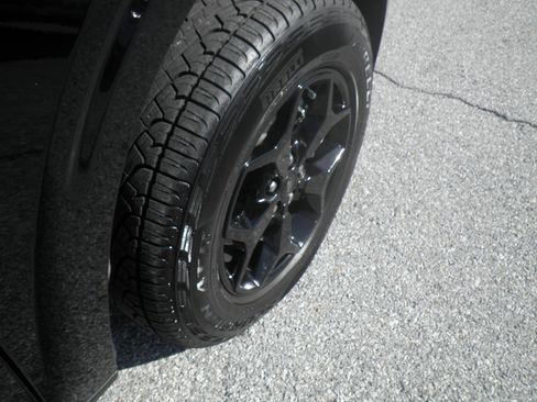 Used 2023 Ford Maverick XLT w/ Equipment Group 300A Standard image 9