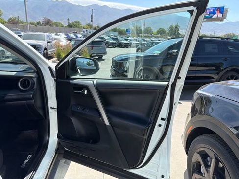 Used 2017 Toyota RAV4 XLE w/ Plus Special Value Package AWD/4WD image 35