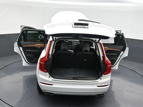 Used 2021 Volvo XC90 T6 Momentum w/ Protection Package Premier image 38