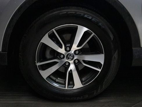 Used 2016 Toyota RAV4 XLE image 8