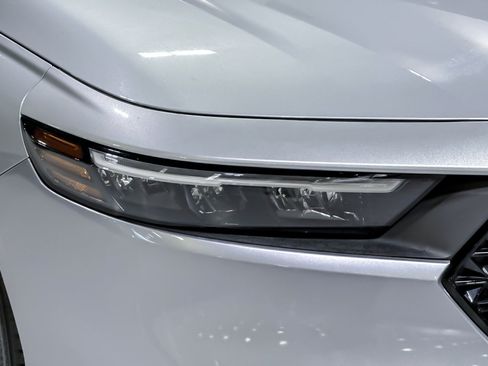 Used 2023 Honda Accord Sport image 12