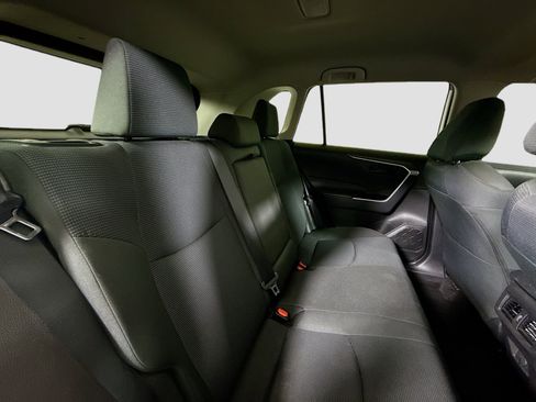 Used 2022 Toyota RAV4 LE image 26