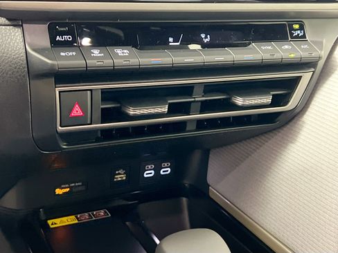 New 2026 Toyota Camry SE image 26