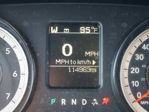 Used 2019 RAM 1500 Classic SLT image 24