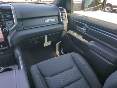 New 2026 RAM 1500 Big Horn AWD/4WD image 15