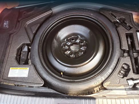 Used 2019 Lexus IS 300 AWD image 38