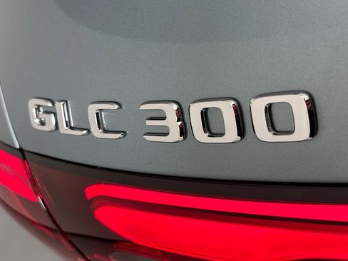 New 2026 Mercedes-Benz GLC 300 image 8