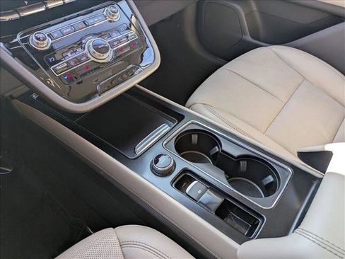 Used 2020 Lincoln Corsair Reserve image 12