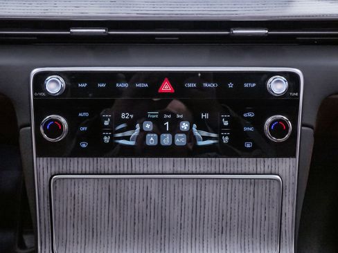 Certified 2026 Genesis GV80 3.5T Prestige image 19