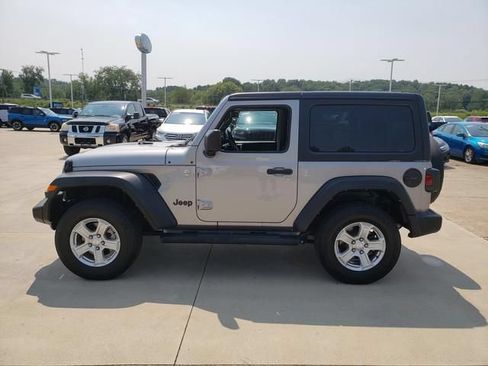 Used 2021 Jeep Wrangler Sport AWD/4WD image 8