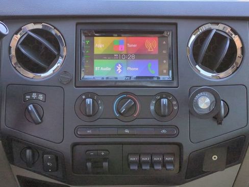 Used 2010 Ford F250 XLT image 16