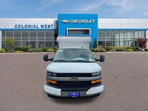 Used 2025 Chevrolet Express 3500 w/ Power Convenience Package RWD image 5