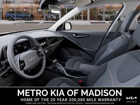 New 2026 Kia Niro LX image 17