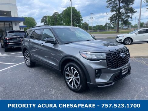 Used 2025 Ford Explorer ST-Line AWD/4WD image 7