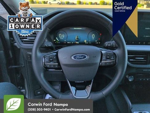 Used 2025 Ford Escape Platinum AWD/4WD image 16