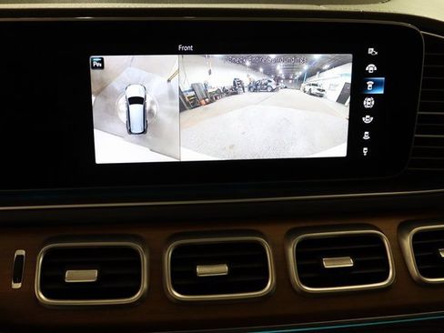 Used 2022 Mercedes-Benz GLS 580 GLS 580 image 11