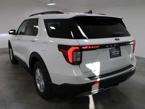 New 2026 Ford Explorer Active w/ Active Comfort Package image 6