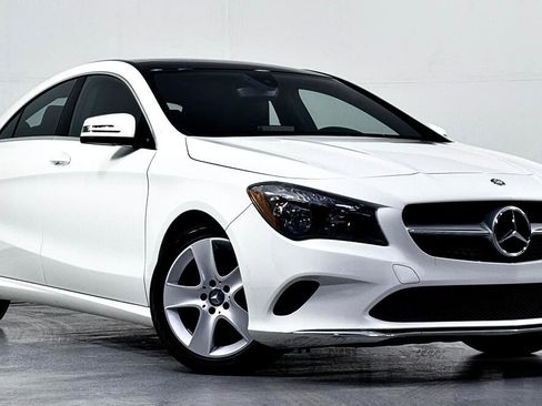 Used 2017 Mercedes-Benz CLA 250 image 2