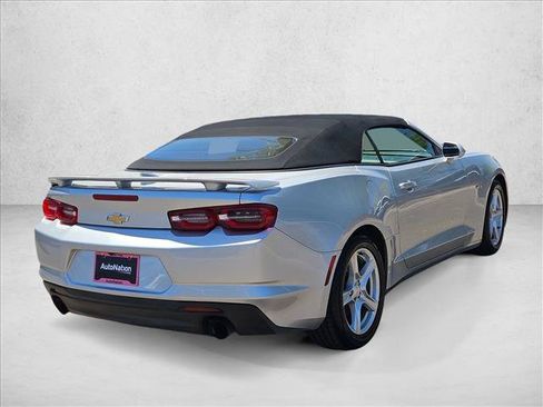 Used 2019 Chevrolet Camaro LT RWD image 5