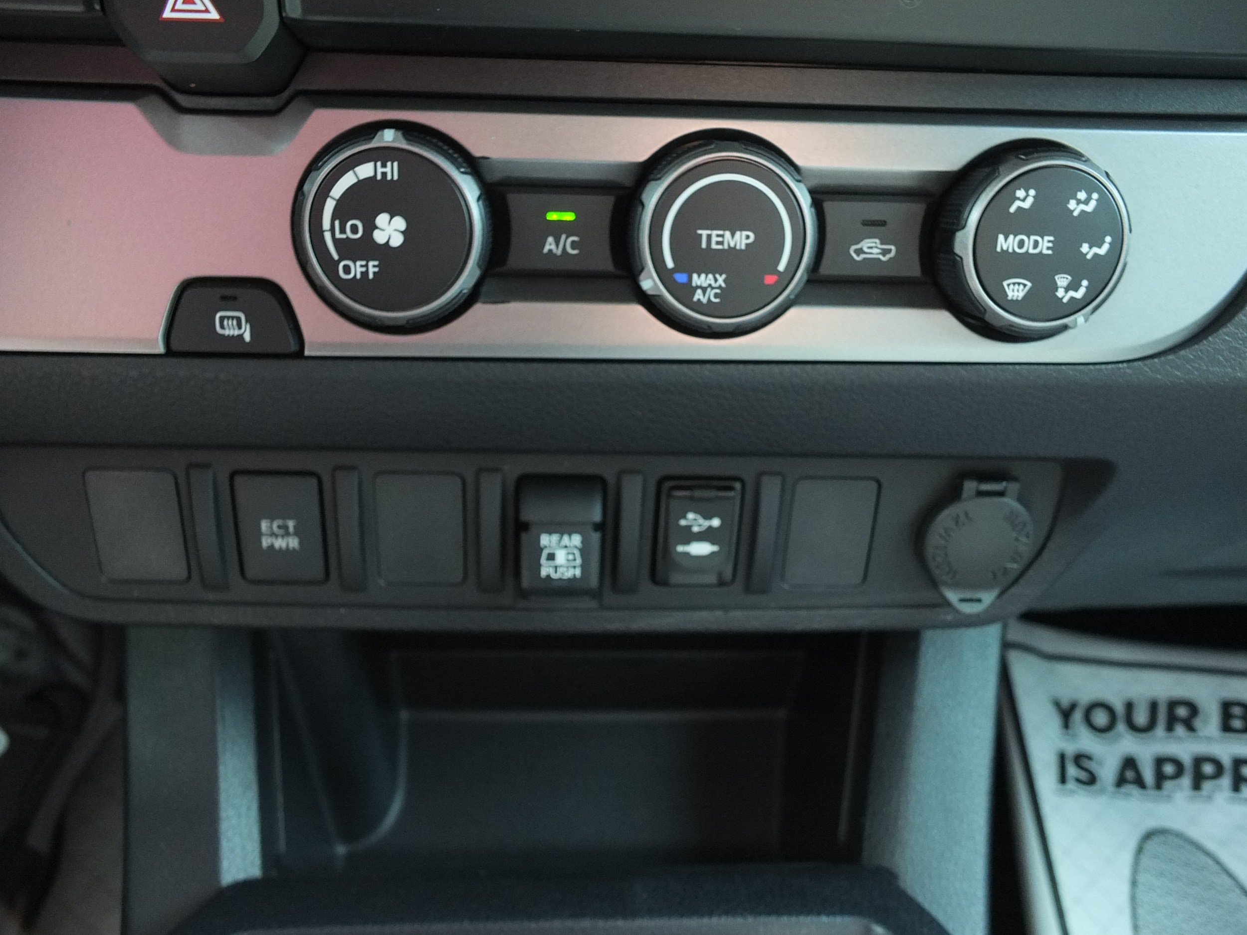 Used 2019 Toyota Tacoma SR5 RWD image 22
