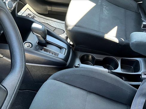 Used 2024 Nissan Kicks S image 13