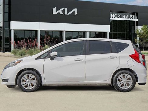 Used 2018 Nissan Versa Note SV image 4